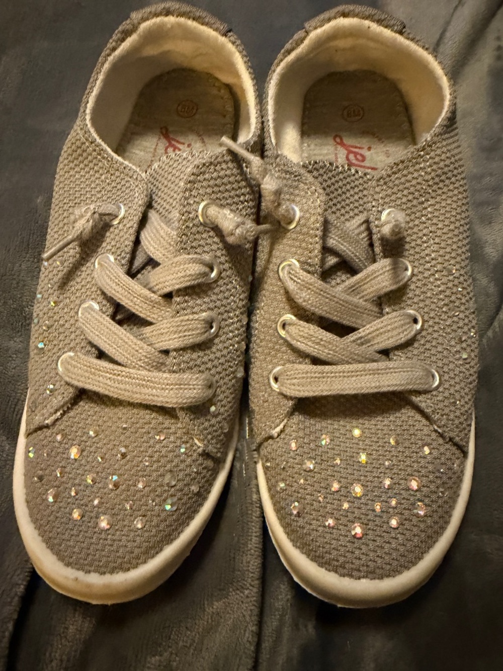 Jellypop Women's Size 8 Gray Rhinestone Lace Up Sneakers Sparkle
